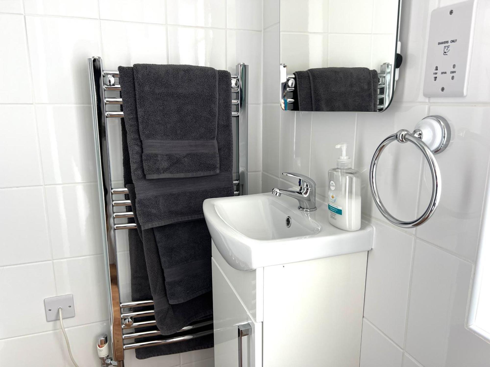 Large Family-Friendly 2Bd Glastonbury Retreat, Sleeps 5 Extérieur photo